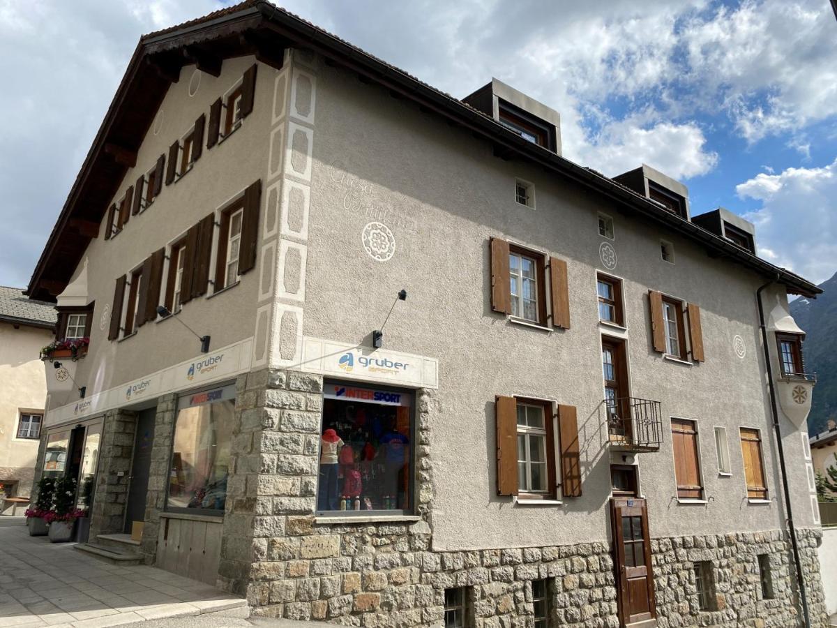 Alpenstil - 60M2 Dachstockwohnung Mit Garage - Bm186 Pontresina Exterior photo
